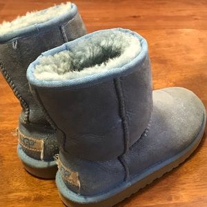 Uggs- Girls Youth Size 2